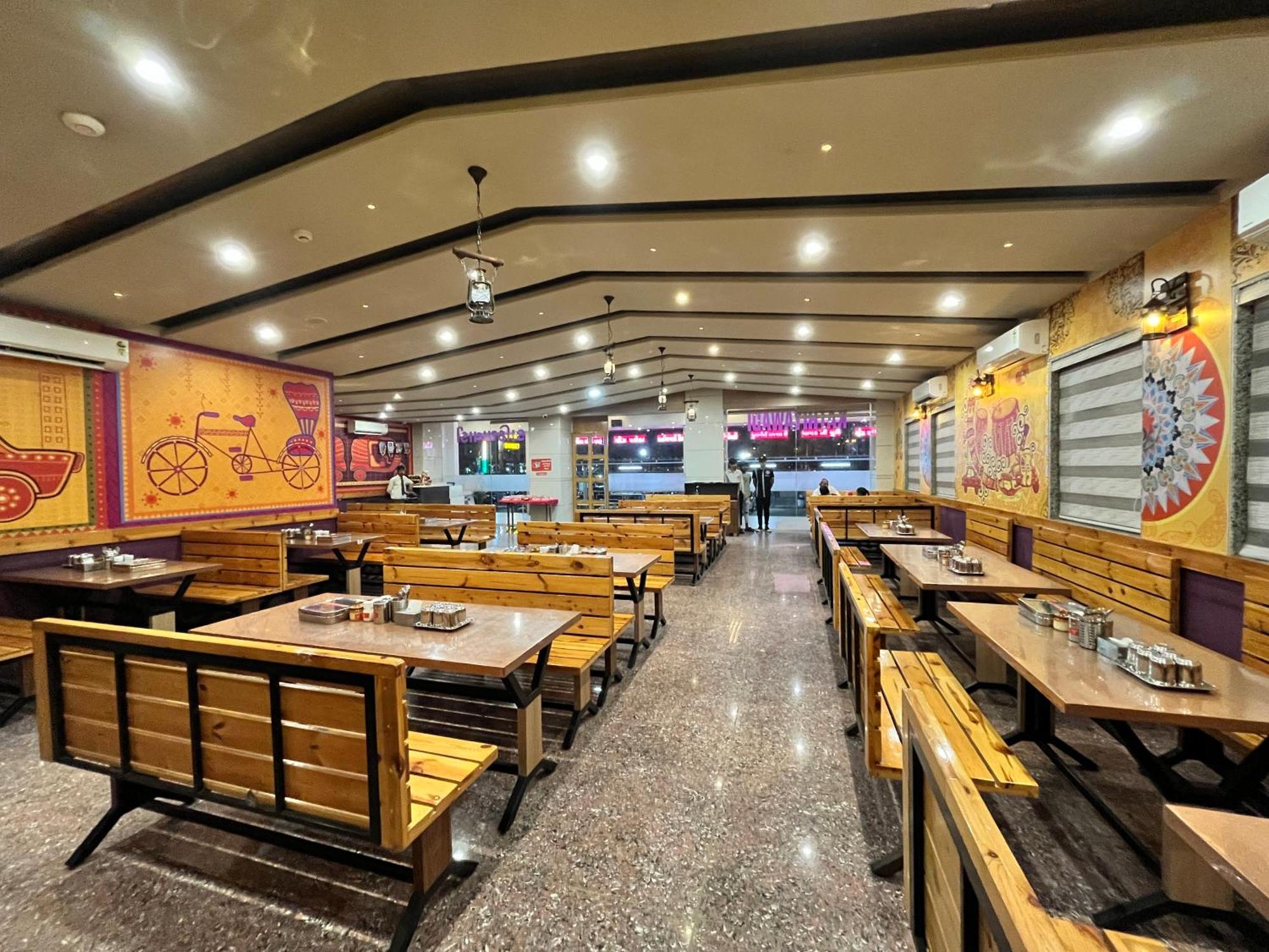 Hotel Grand Darshan Vadodara Luaran gambar